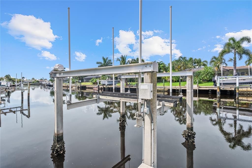 For Sale: $749,000 (3 beds, 2 baths, 1596 Square Feet)