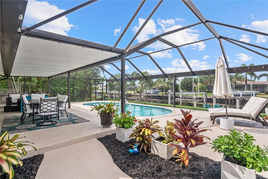 For Sale: $749,000 (3 beds, 2 baths, 1596 Square Feet)