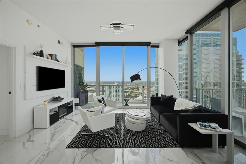 На продажу: $799,999 (2 спален, 2 ванн, 1232 Квадратных фут)