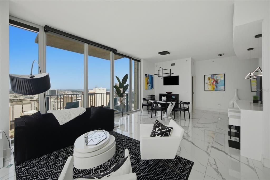 На продажу: $799,999 (2 спален, 2 ванн, 1232 Квадратных фут)