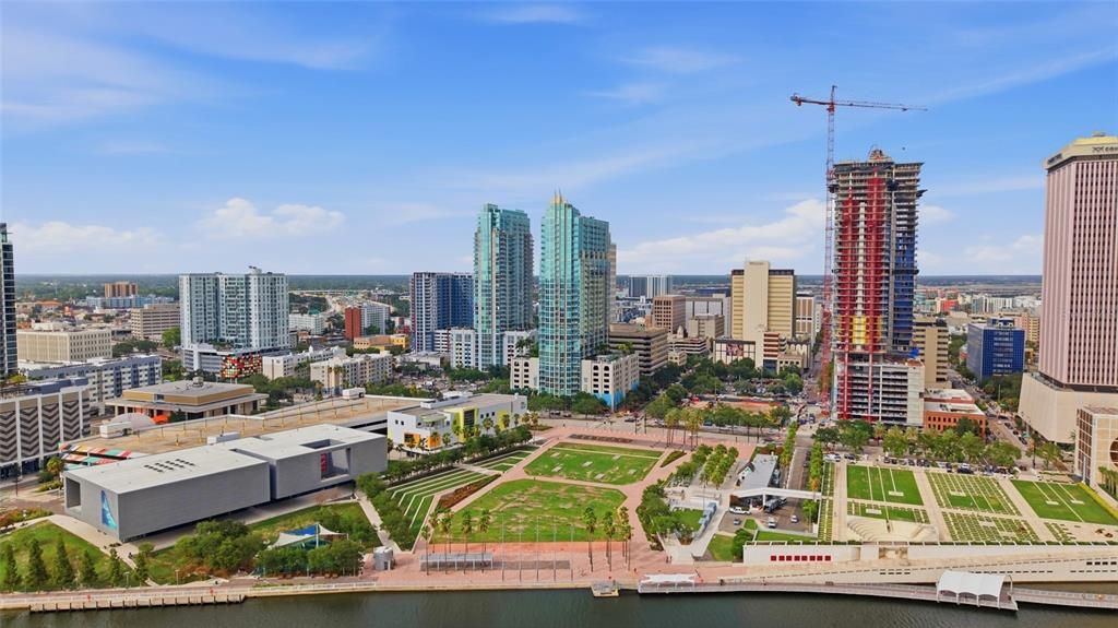 На продажу: $799,999 (2 спален, 2 ванн, 1232 Квадратных фут)