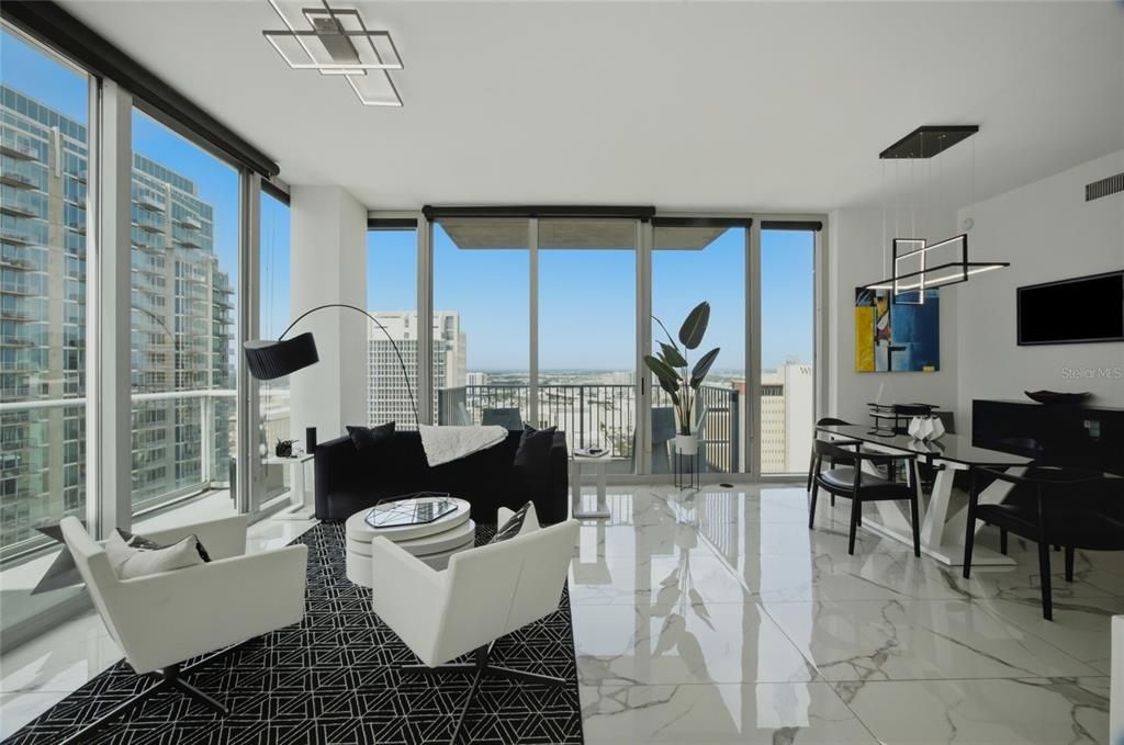 На продажу: $799,999 (2 спален, 2 ванн, 1232 Квадратных фут)