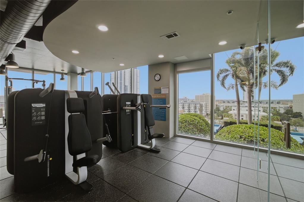 На продажу: $799,999 (2 спален, 2 ванн, 1232 Квадратных фут)