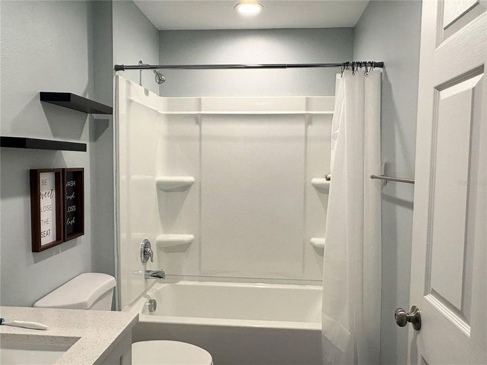 En Venta: $274,900 (3 camas, 2 baños, 1368 Pies cuadrados)