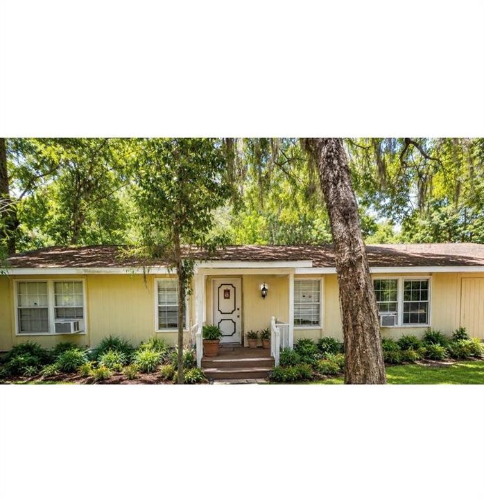 For Sale: $160,000 (3 beds, 2 baths, 2415 Square Feet)