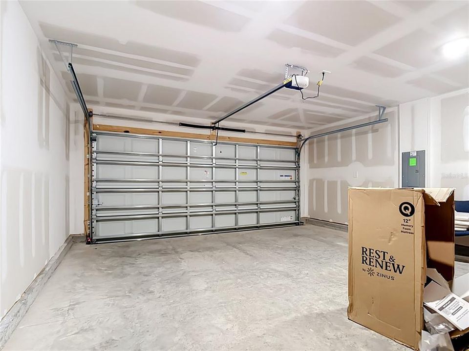 En Renta: $2,100 (4 camas, 2 baños, 1400 Pies cuadrados)