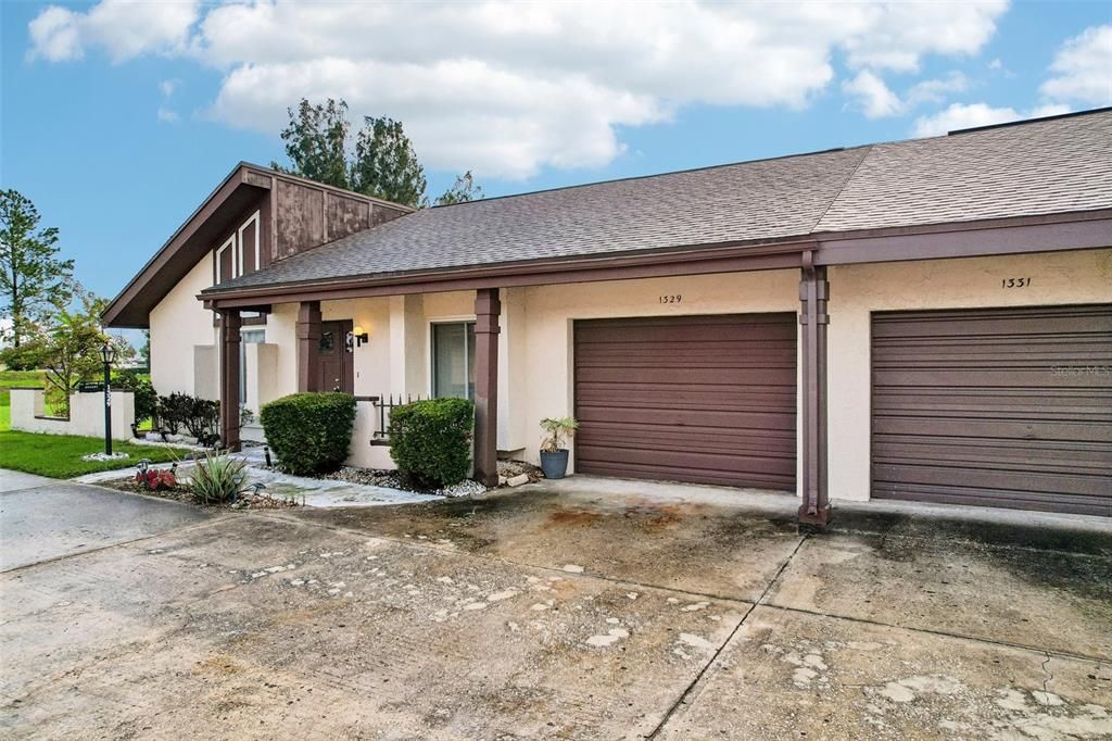 На продажу: $154,900 (2 спален, 1 ванн, 992 Квадратных фут)