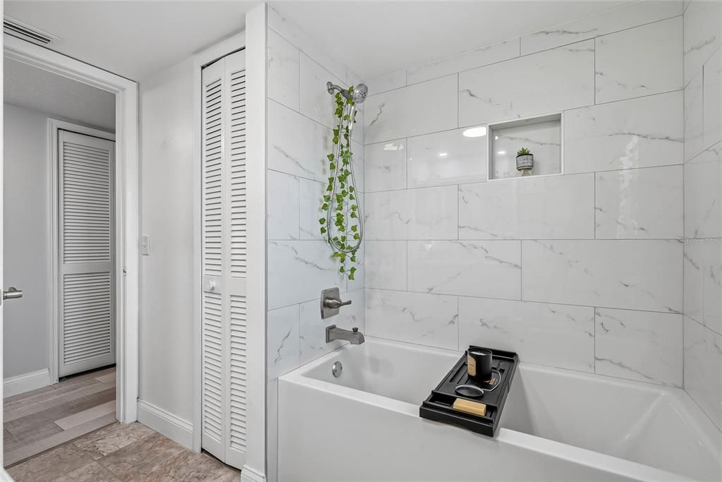 В аренду: $2,250 (2 спален, 2 ванн, 1100 Квадратных фут)