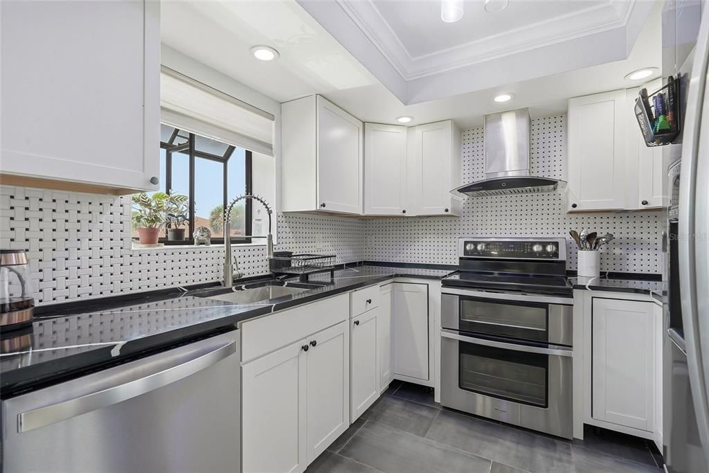 В аренду: $2,250 (2 спален, 2 ванн, 1100 Квадратных фут)