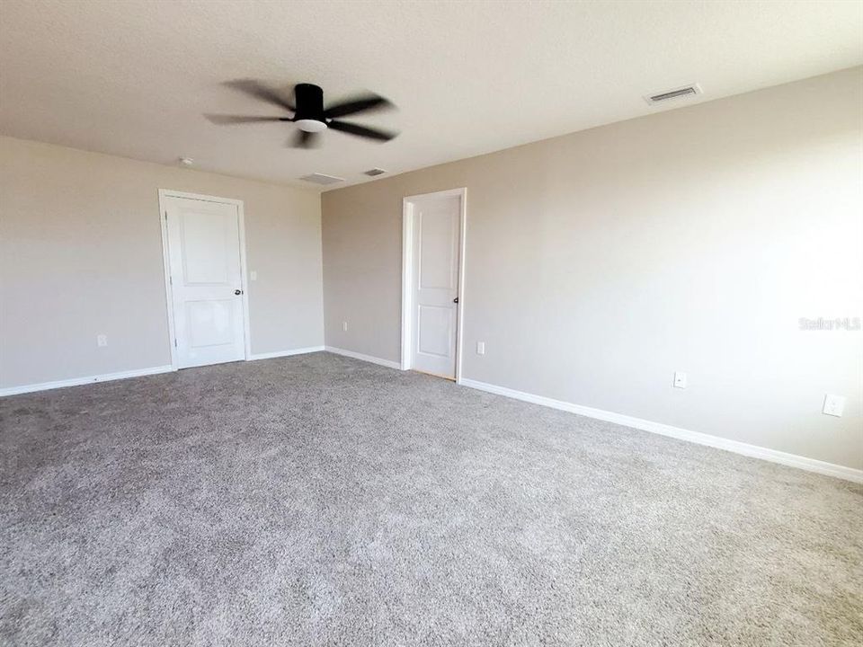 В аренду: $2,600 (5 спален, 3 ванн, 2674 Квадратных фут)