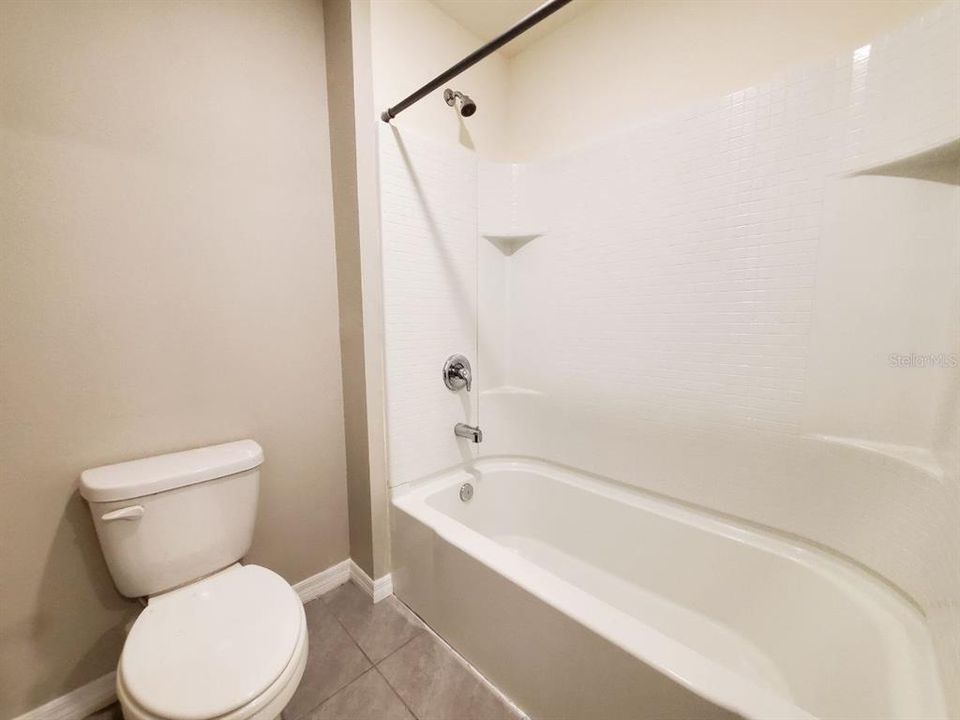 В аренду: $2,600 (5 спален, 3 ванн, 2674 Квадратных фут)