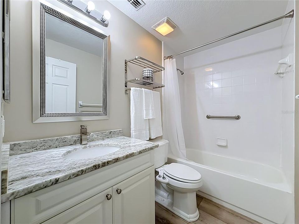 En Venta: $239,000 (2 camas, 2 baños, 1281 Pies cuadrados)