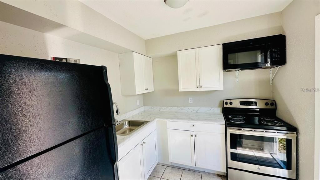 В аренду: $900 (1 спален, 1 ванн, 625 Квадратных фут)