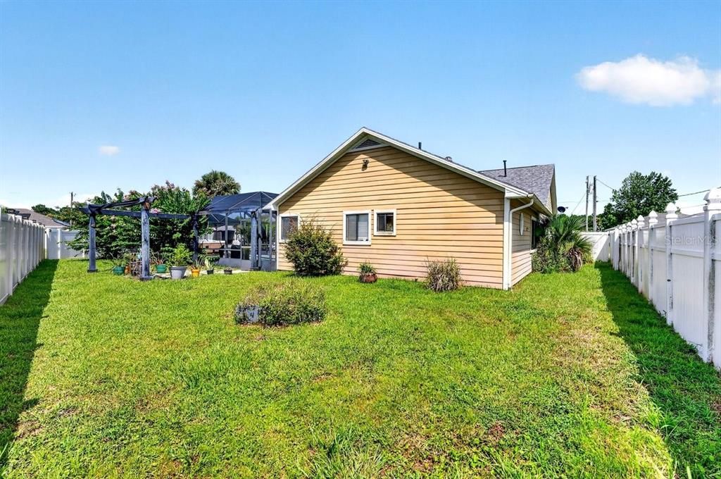 En Venta: $380,000 (4 camas, 2 baños, 2098 Pies cuadrados)
