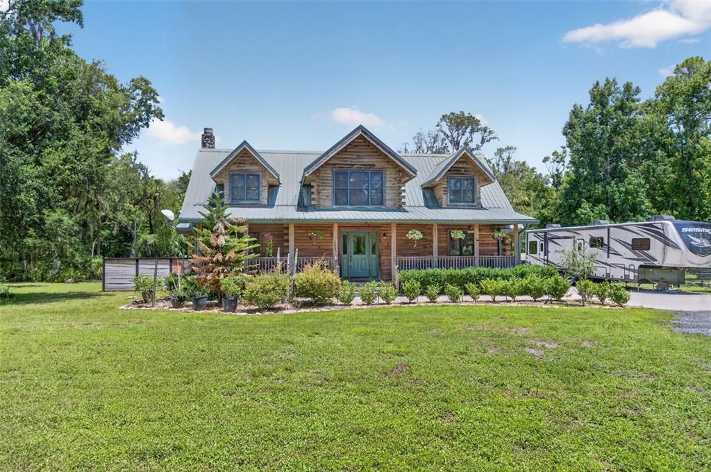 : $750,000 (4 beds, 3 baths, 2636 Square Feet)