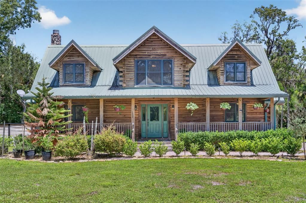 : $750,000 (4 beds, 3 baths, 2636 Square Feet)