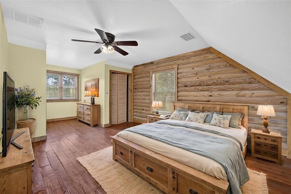 : $750,000 (4 beds, 3 baths, 2636 Square Feet)
