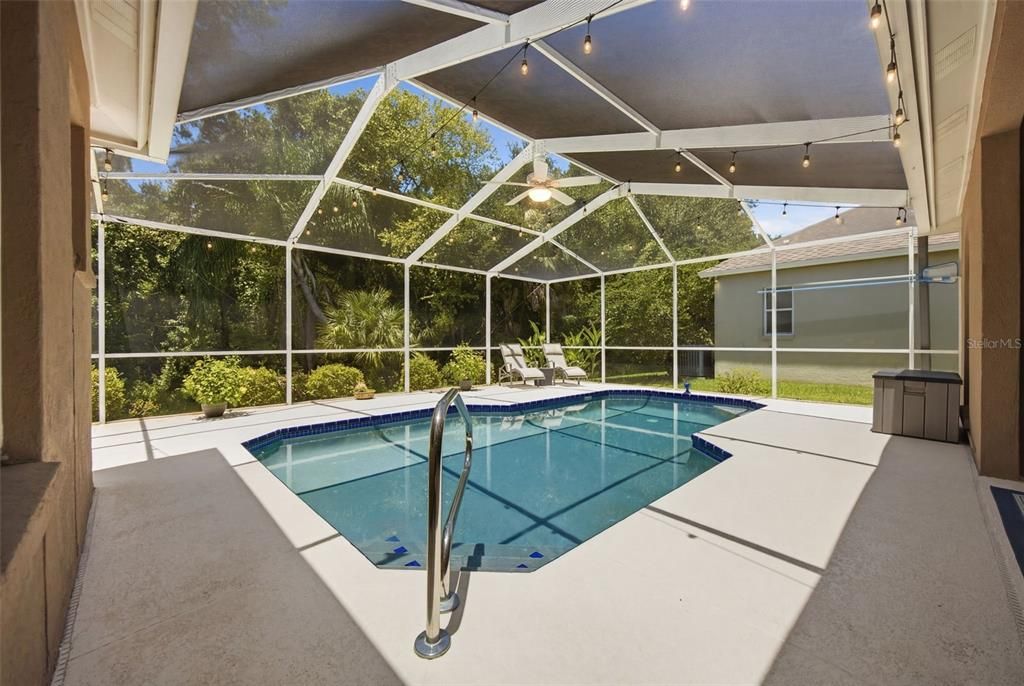 En Venta: $825,000 (4 camas, 3 baños, 2650 Pies cuadrados)