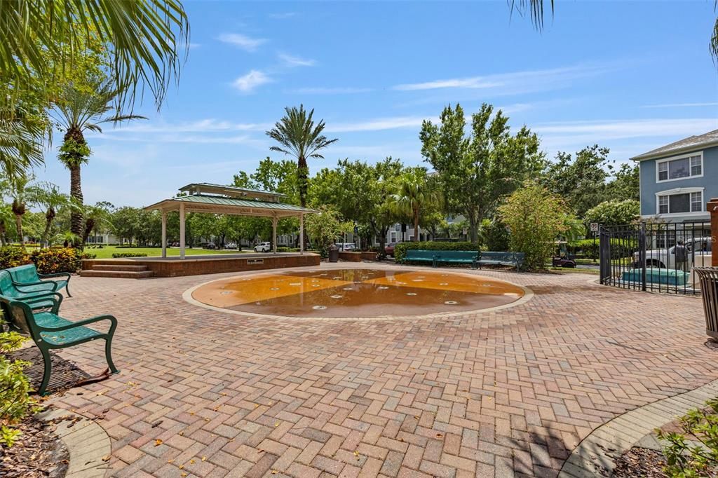 En Venta: $825,000 (4 camas, 3 baños, 2650 Pies cuadrados)