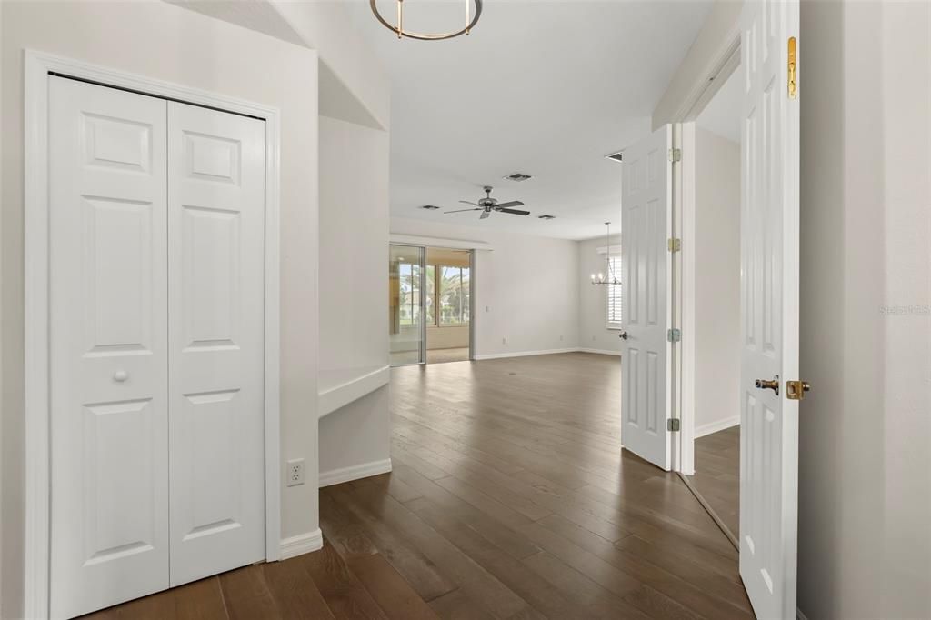 For Sale: $260,000 (3 beds, 2 baths, 1799 Square Feet)