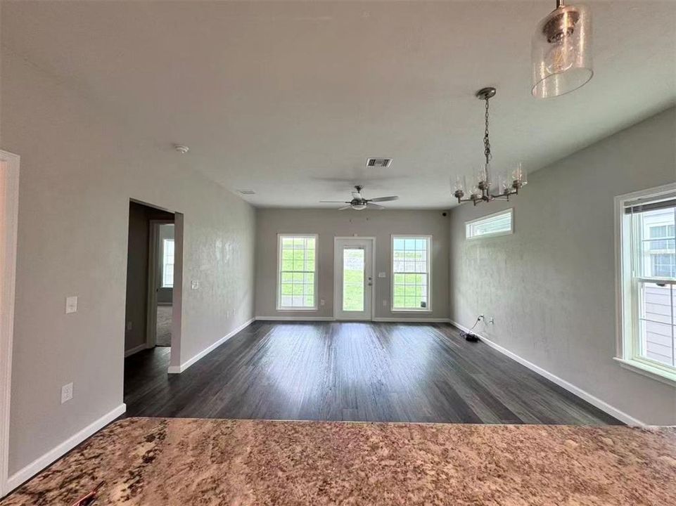 На продажу: $413,000 (3 спален, 2 ванн, 1868 Квадратных фут)