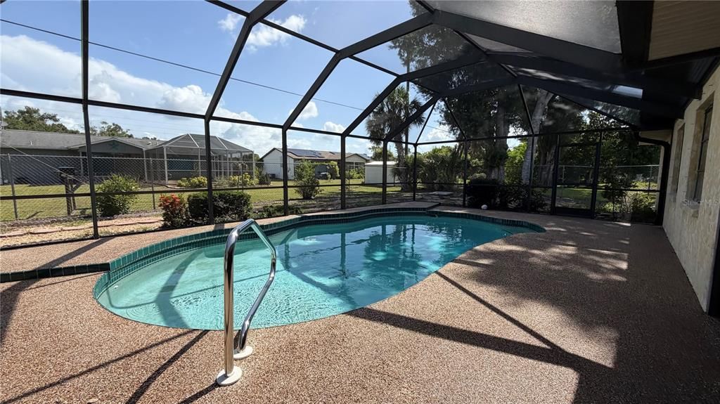 Recently Rented: $2,395 (3 beds, 2 baths, 1896 Square Feet)