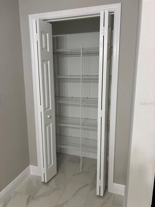 На продажу: $489,900 (4 спален, 2 ванн, 1895 Квадратных фут)