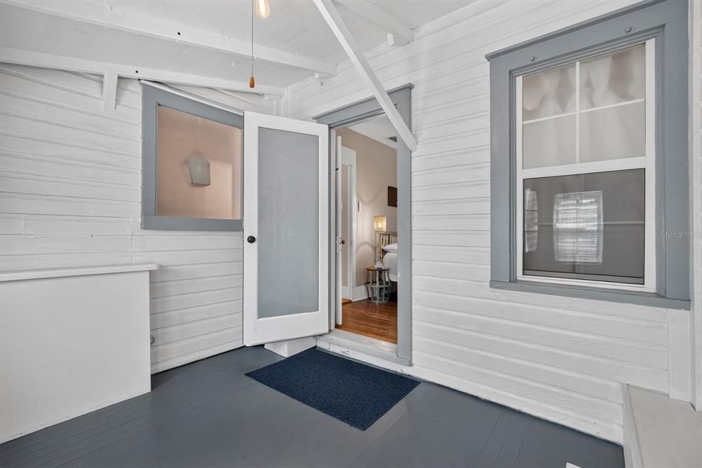 Active With Contract: $667,000 (3 beds, 2 baths, 1378 Square Feet)
