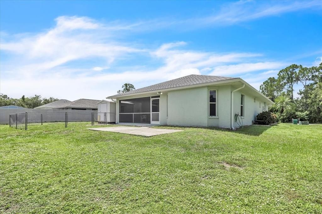 En Venta: $319,000 (3 camas, 2 baños, 2001 Pies cuadrados)