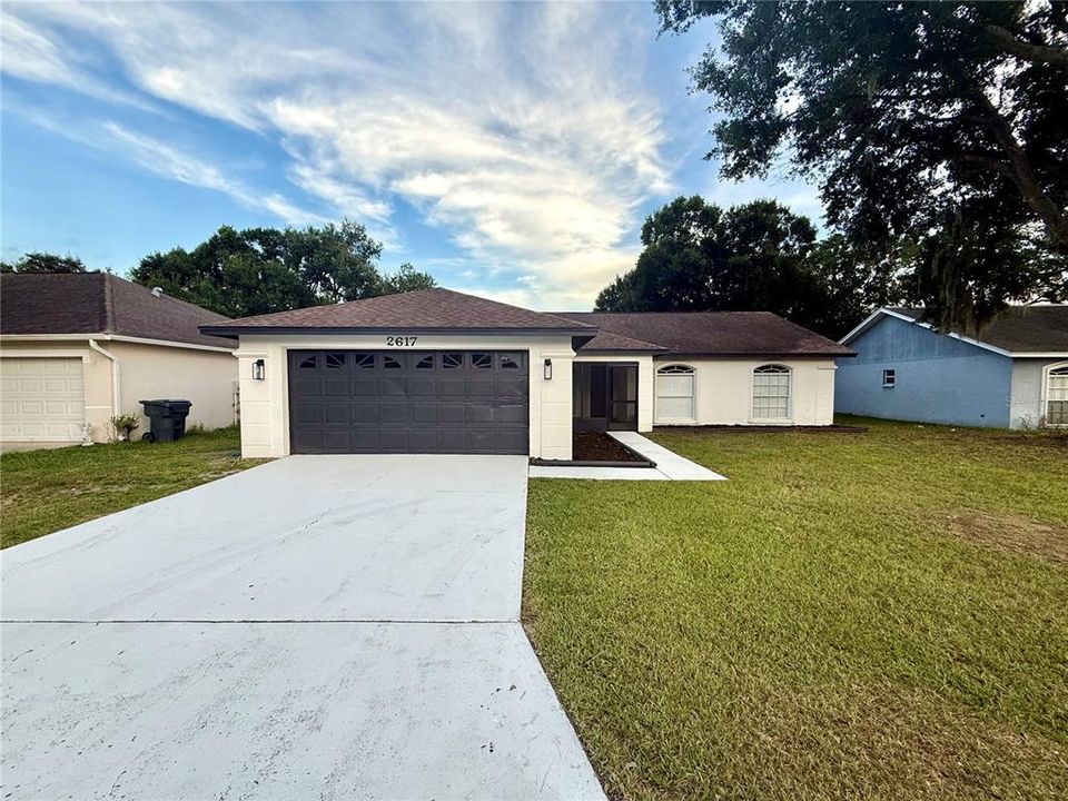 For Sale: $335,000 (4 beds, 2 baths, 1656 Square Feet)