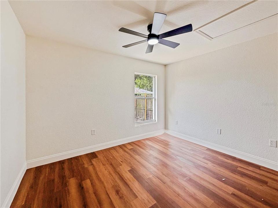 For Sale: $335,000 (4 beds, 2 baths, 1656 Square Feet)