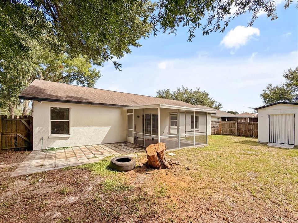 For Sale: $335,000 (4 beds, 2 baths, 1656 Square Feet)