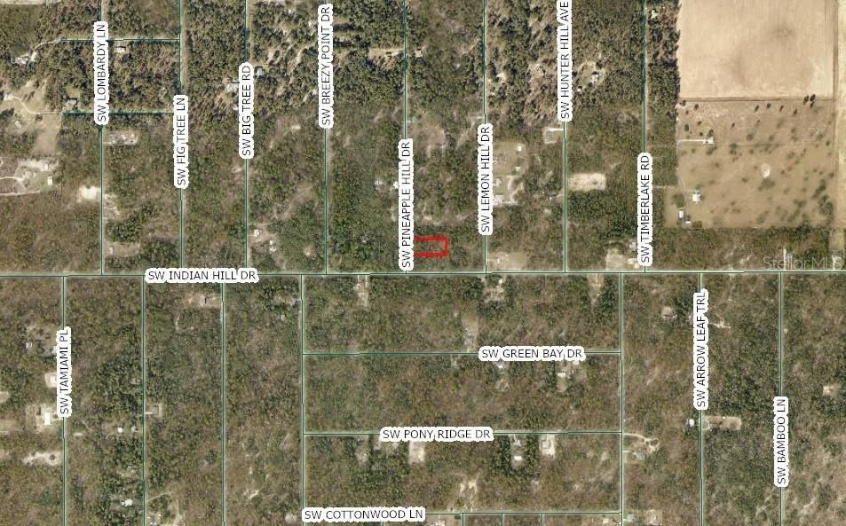 En Venta: $27,000 (1.01 acres)