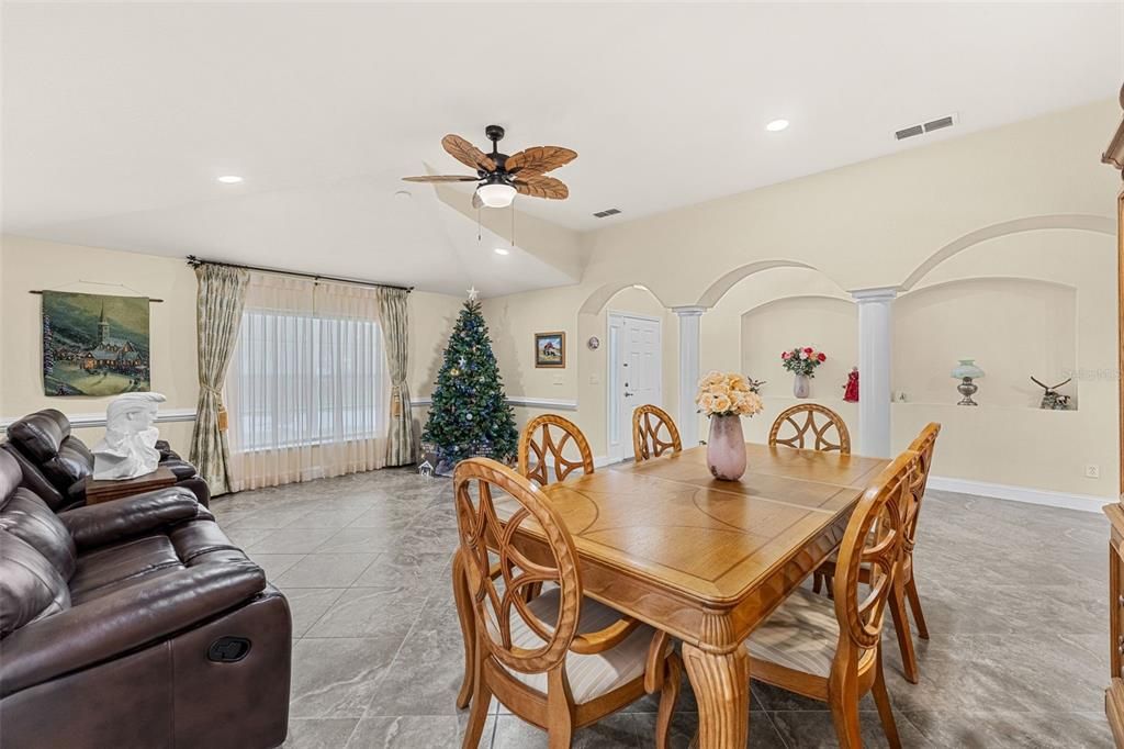 На продажу: $469,900 (3 спален, 2 ванн, 2180 Квадратных фут)