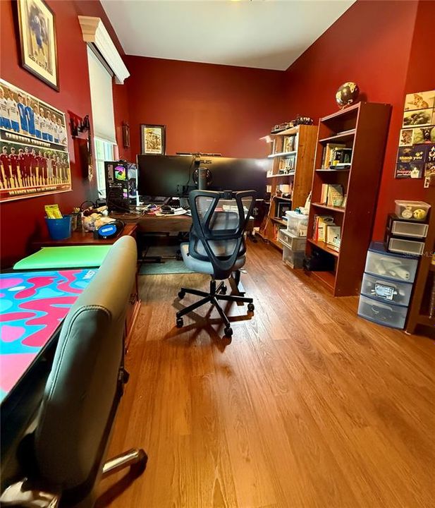 En Venta: $675,000 (4 camas, 2 baños, 2497 Pies cuadrados)