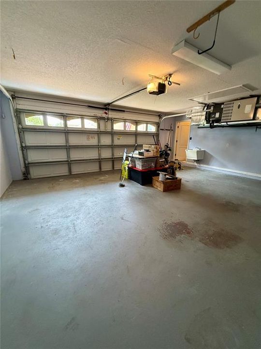 En Venta: $675,000 (4 camas, 2 baños, 2497 Pies cuadrados)