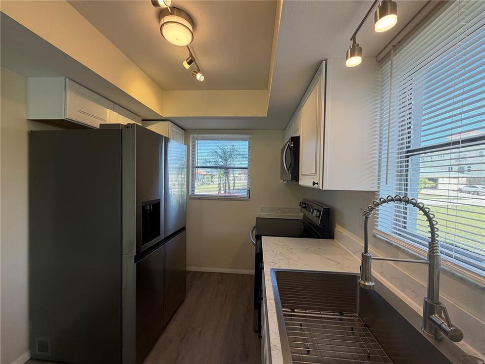 В аренду: $1,450 (2 спален, 2 ванн, 1096 Квадратных фут)