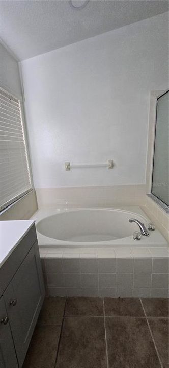 В аренду: $2,500 (3 спален, 2 ванн, 2420 Квадратных фут)