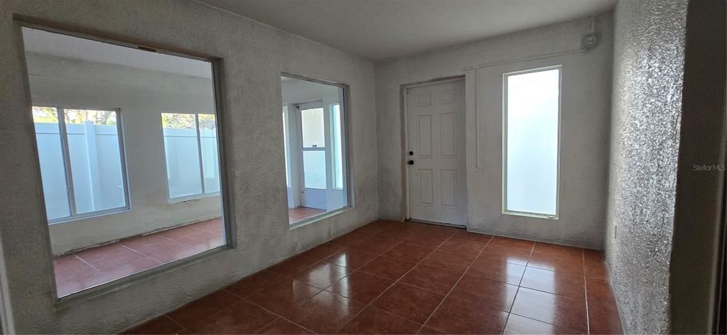 В аренду: $2,500 (3 спален, 2 ванн, 2420 Квадратных фут)