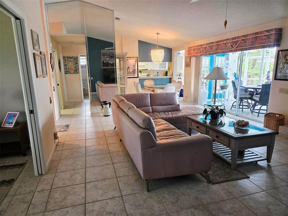 For Sale: $463,750 (3 beds, 2 baths, 1604 Square Feet)