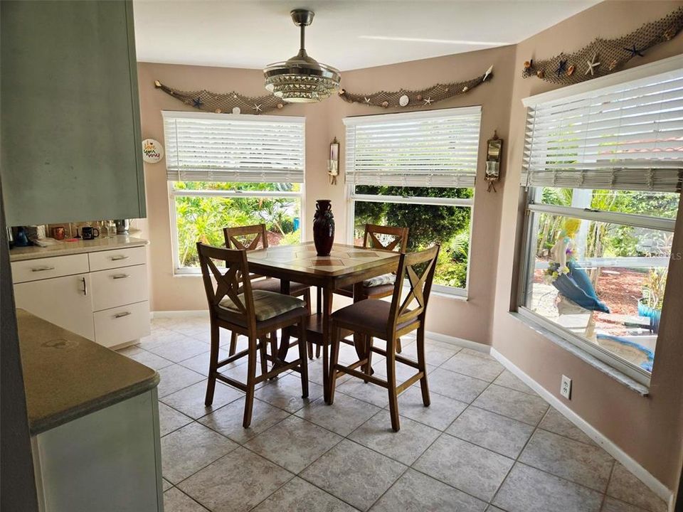 For Sale: $463,750 (3 beds, 2 baths, 1604 Square Feet)