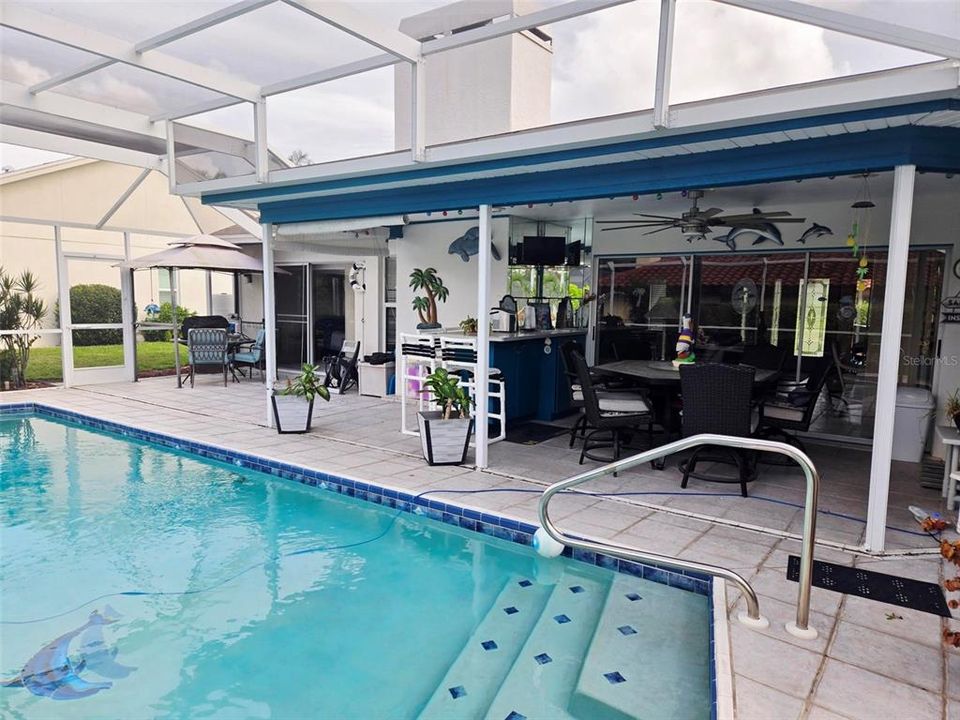 For Sale: $463,750 (3 beds, 2 baths, 1604 Square Feet)