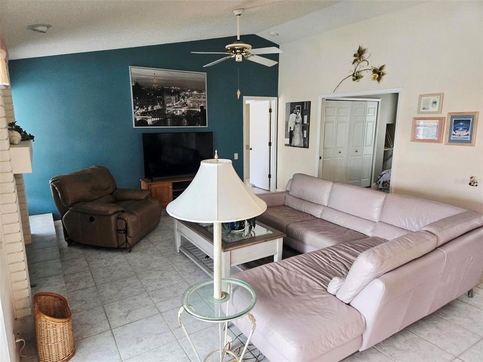 For Sale: $463,750 (3 beds, 2 baths, 1604 Square Feet)