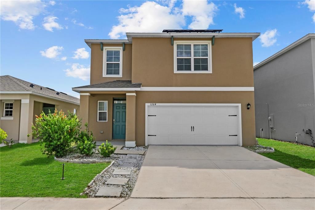 For Sale: $365,000 (3 beds, 2 baths, 2048 Square Feet)