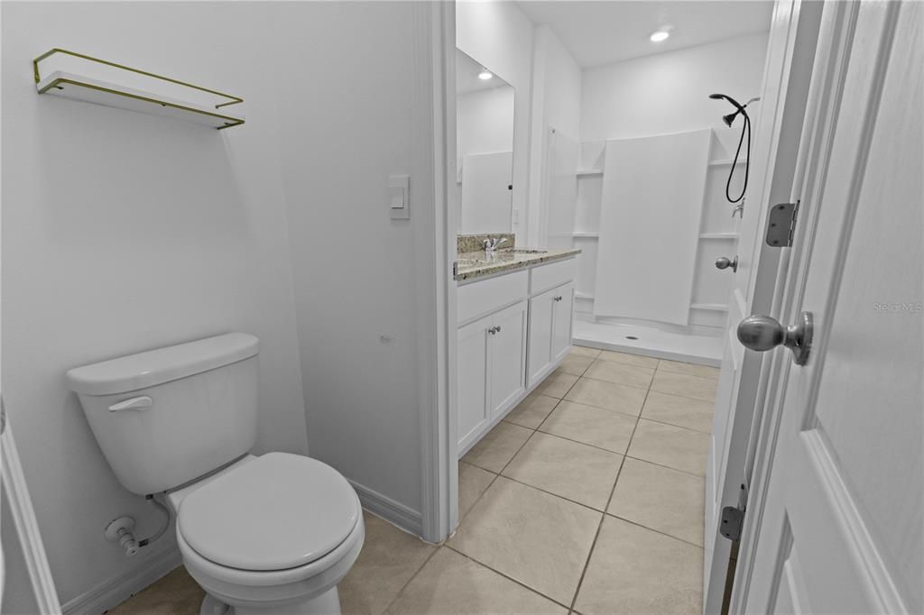 For Sale: $365,000 (3 beds, 2 baths, 2048 Square Feet)