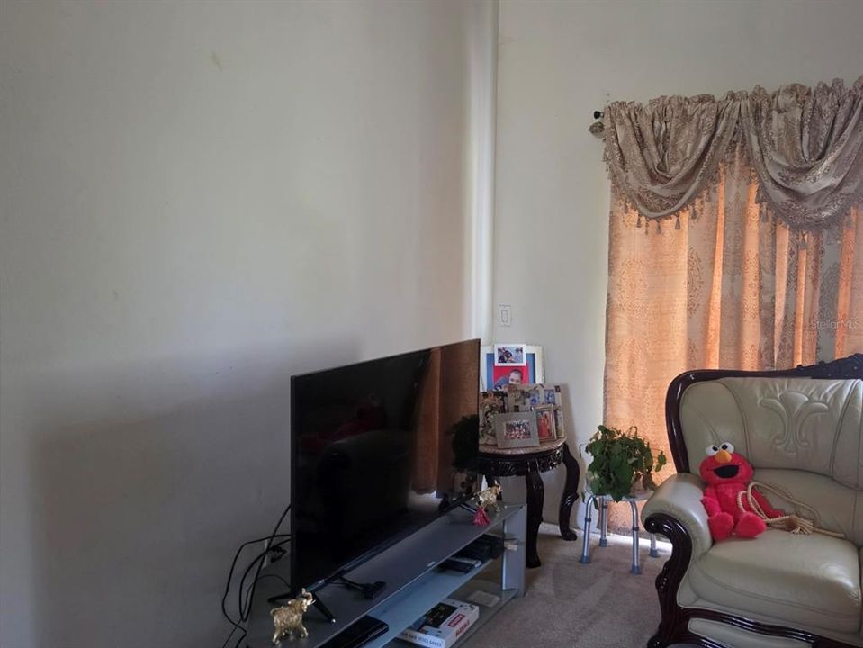 На продажу: $500,000 (4 спален, 2 ванн, 1796 Квадратных фут)