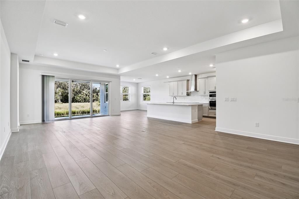 En Venta: $602,999 (3 camas, 3 baños, 2581 Pies cuadrados)