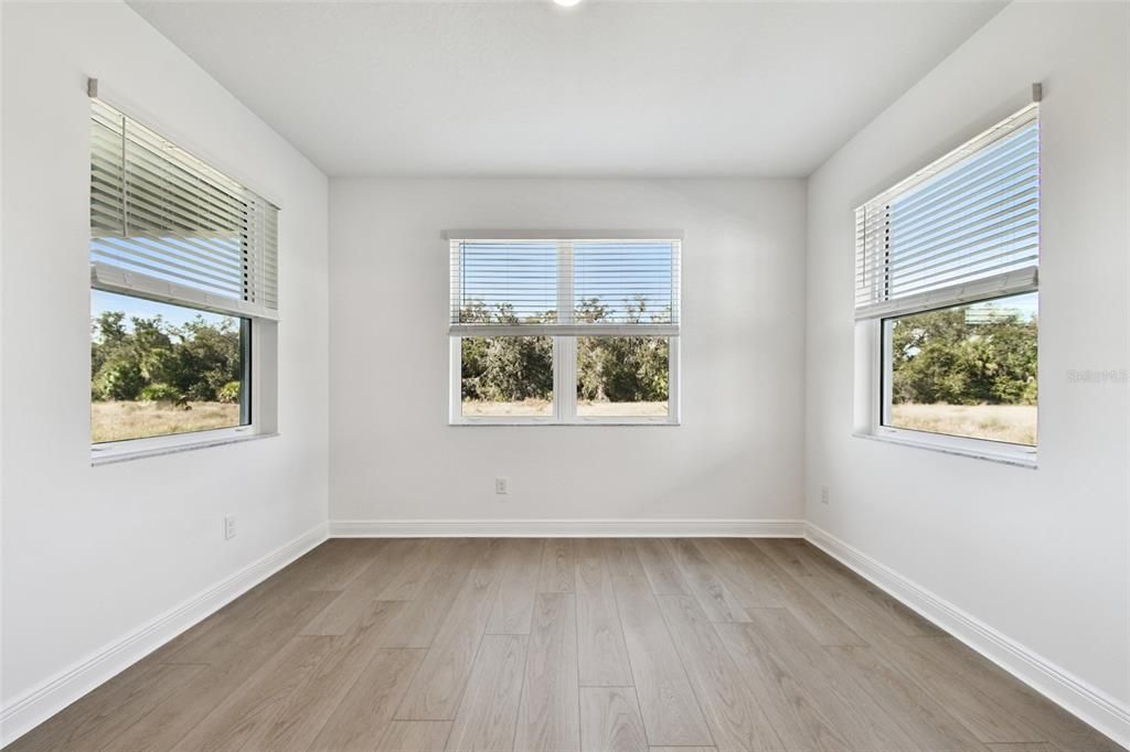 En Venta: $602,999 (3 camas, 3 baños, 2581 Pies cuadrados)