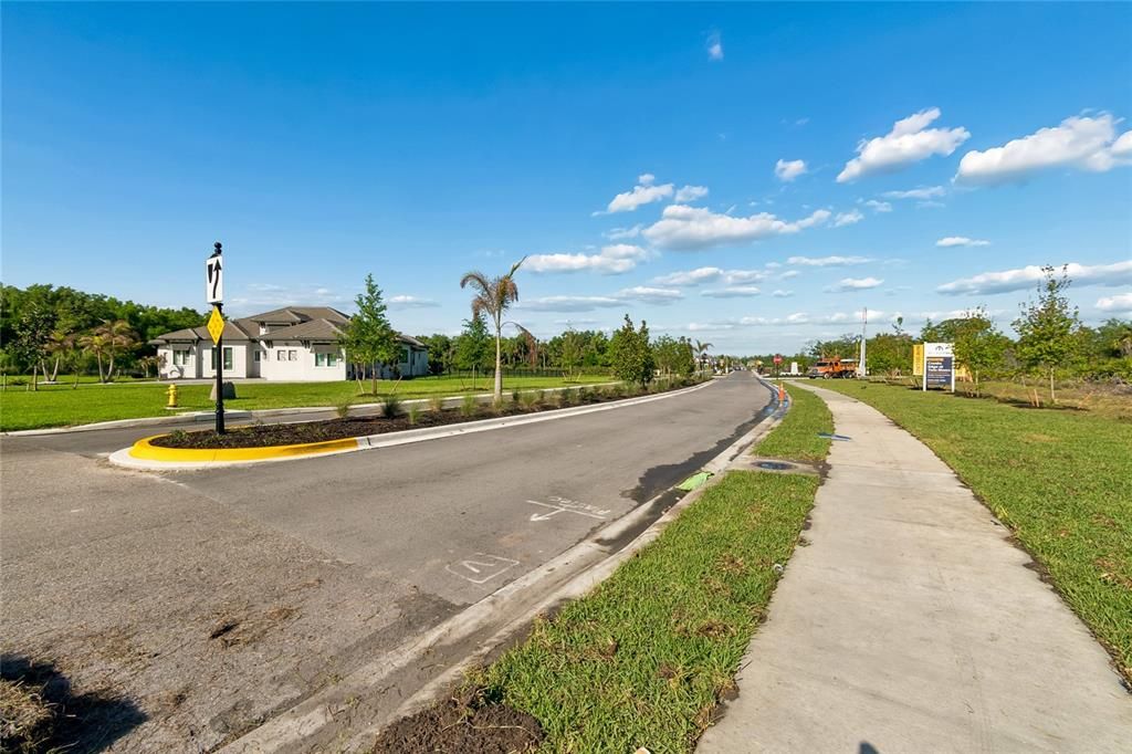 En Venta: $602,999 (3 camas, 3 baños, 2581 Pies cuadrados)