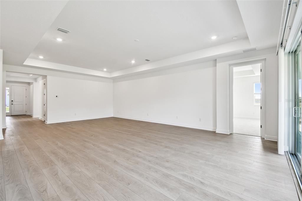 En Venta: $602,999 (3 camas, 3 baños, 2581 Pies cuadrados)